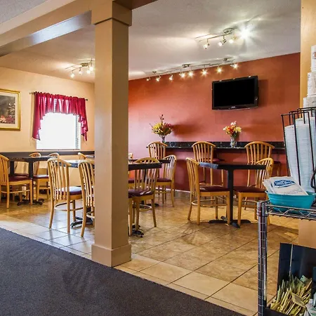 Econo Lodge Freeport - Brunswick Area-3